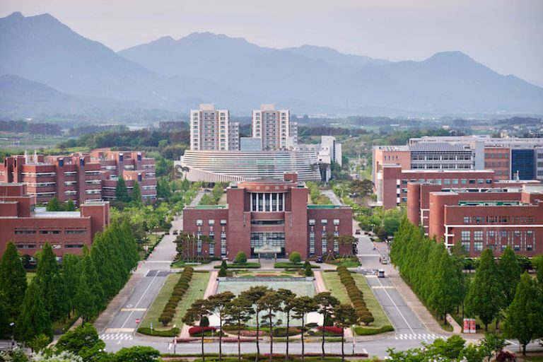 TUYỂN SINH HỆ D2 TRƯỜNG ĐẠI HỌC GWANGJU – HÀN QUỐC